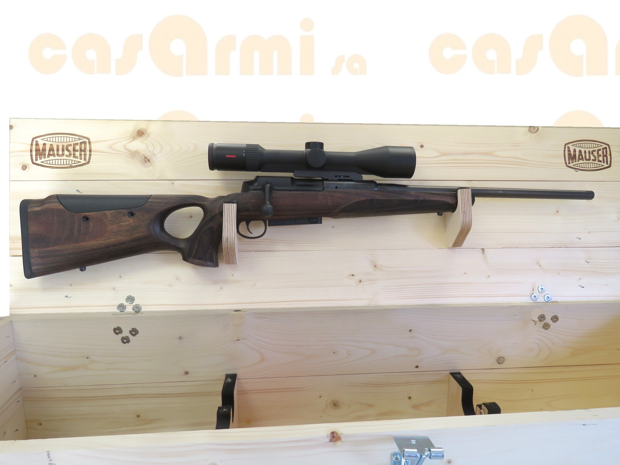 Mauser mod. 25 Max, con ottica Minox RS-4, 2.5-10x50, reticolo illuminato. Lunghezza totale 100cm, peso 3.6 Kg .308 Win.